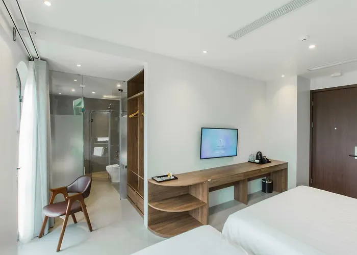 The Twin Hotel