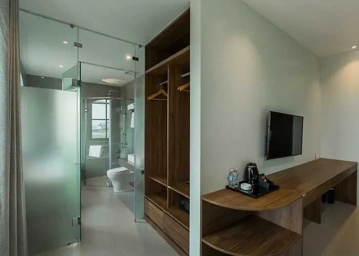 The Twin 4* Hạ Long